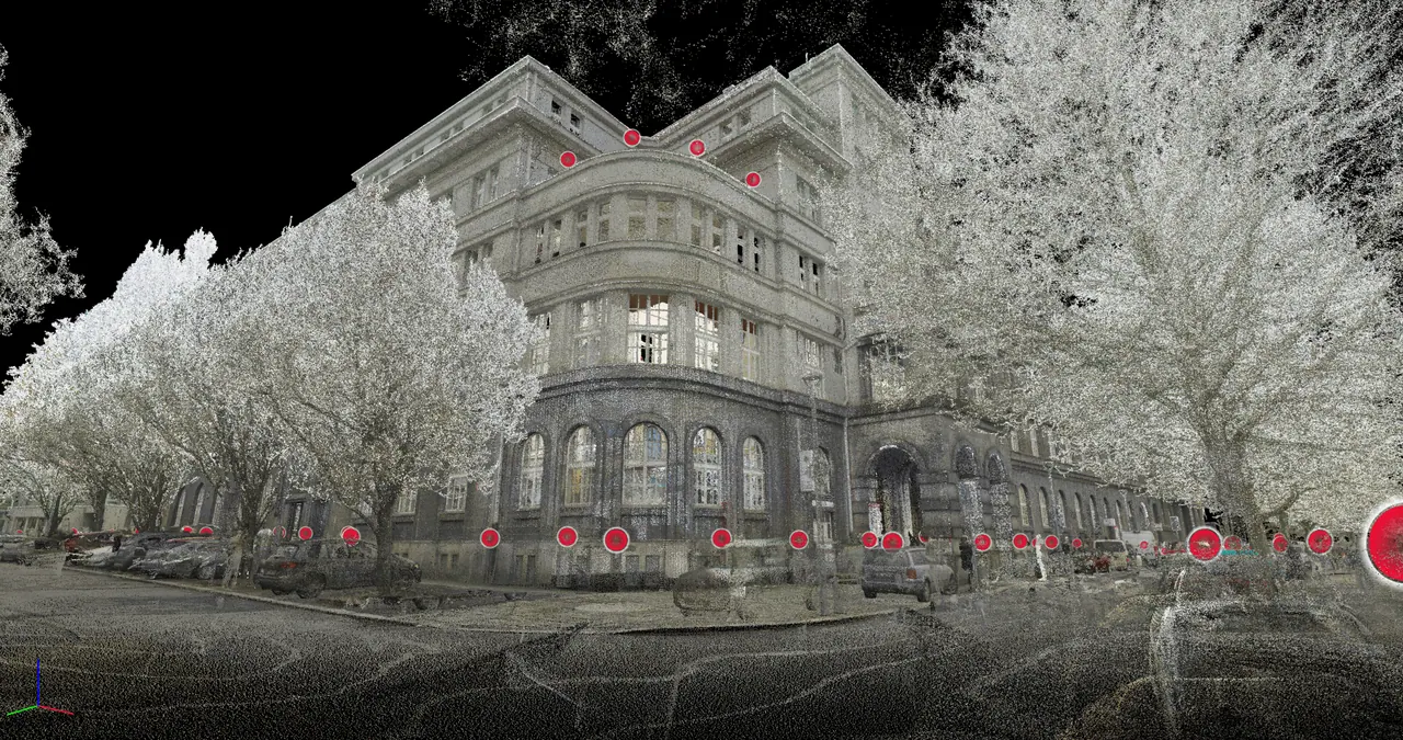 Zaměření a pasport fasády kliniky EUC v Plzni. SCAN4BIM, GEFOS – fotografie 3